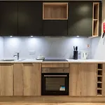 Stylish & Spacious - Prime Briggate Location -walk Everywhere Appartamento *