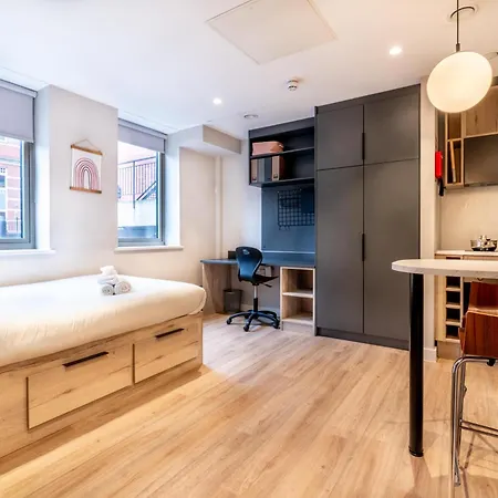 Stylish & Spacious - Prime Briggate Location -walk Everywhere Appartamento