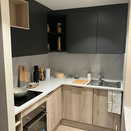 Stylish & Spacious - Prime Briggate Location -walk Everywhere * Лідс