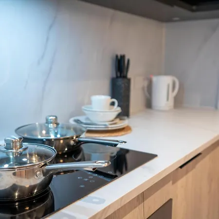 Stylish & Spacious - Prime Briggate Location -walk Everywhere * Leeds (West Yorkshire)