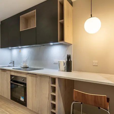 Stylish & Spacious - Prime Briggate Location -walk Everywhere *