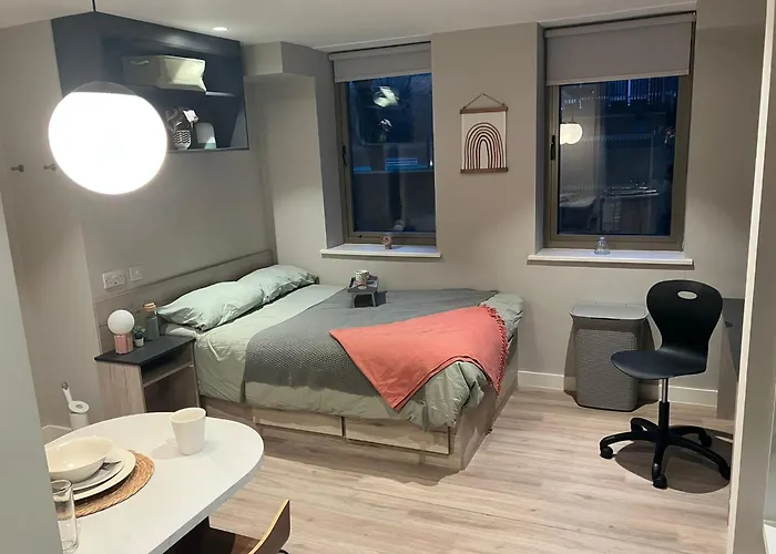 Апартаменти Stylish & Spacious - Prime Briggate Location -walk Everywhere Лідс