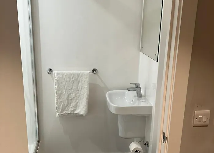 Stylish & Spacious - Prime Briggate Location -walk Everywhere Лідс