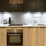 Апартаменти Stylish & Spacious - Prime Briggate Location -walk Everywhere