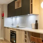 Апартаменти Stylish & Spacious - Prime Briggate Location -walk Everywhere