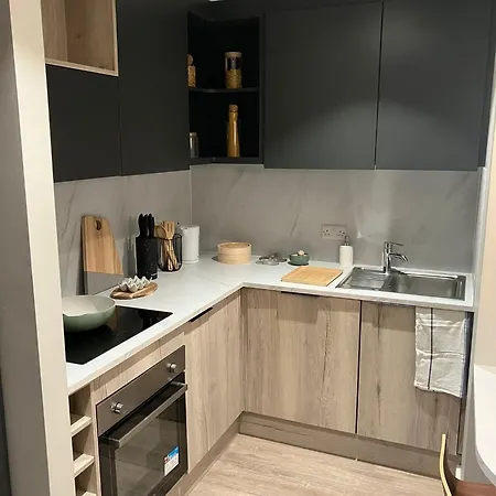 Stylish & Spacious - Prime Briggate Location -walk Everywhere