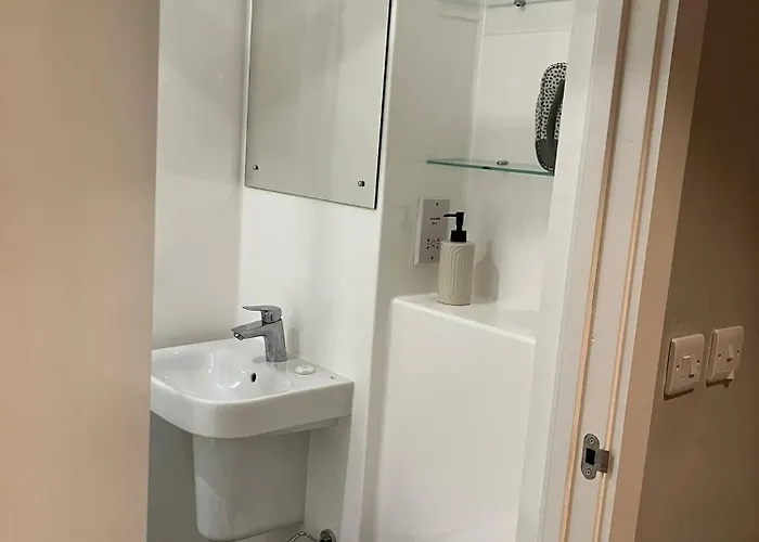 Stylish & Spacious - Prime Briggate Location -walk Everywhere 아파트 리즈